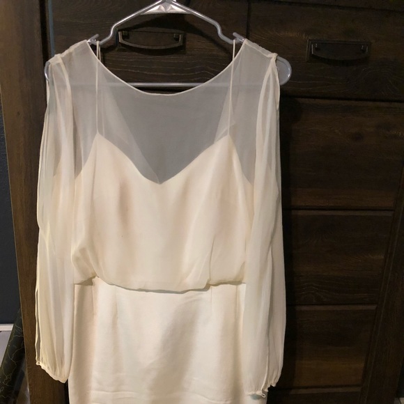 Dress - Picture 1 of 3